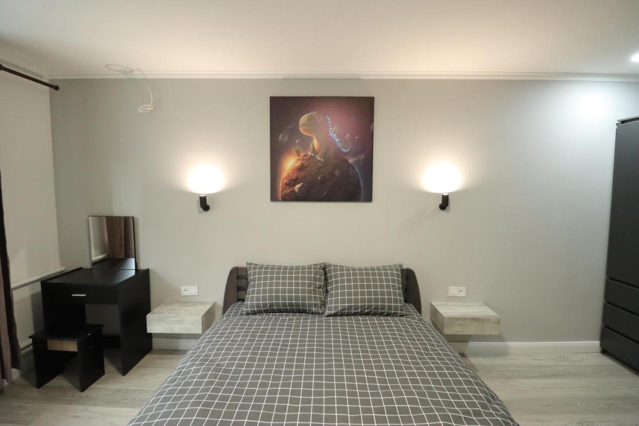 Cosmos Apartment Ternopil Bagian luar foto