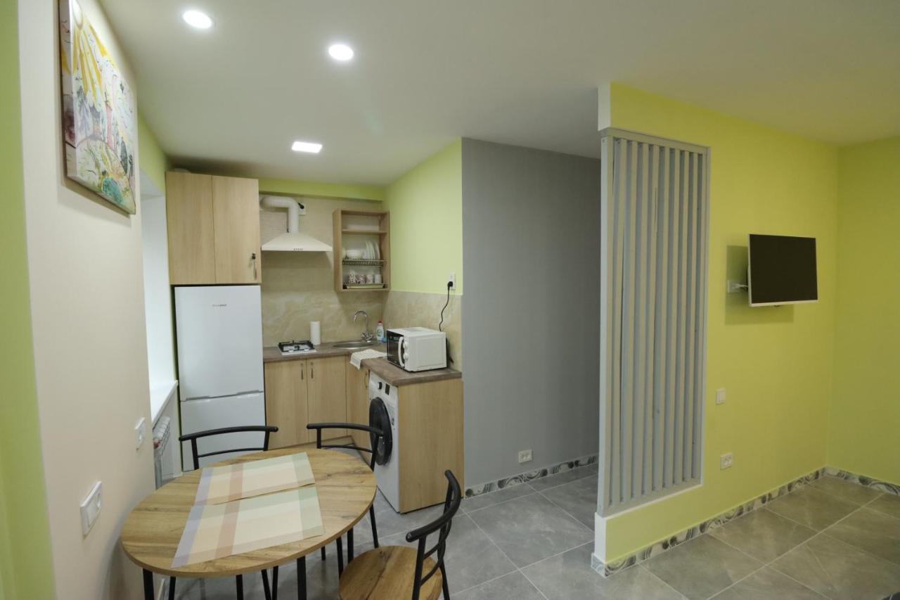 Cosmos Apartment Ternopil Bagian luar foto